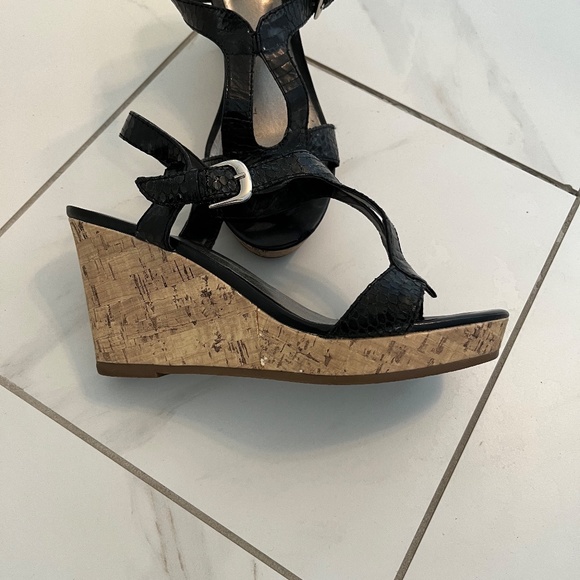 Kelly & Katie Wedge heels - Picture 3 of 6